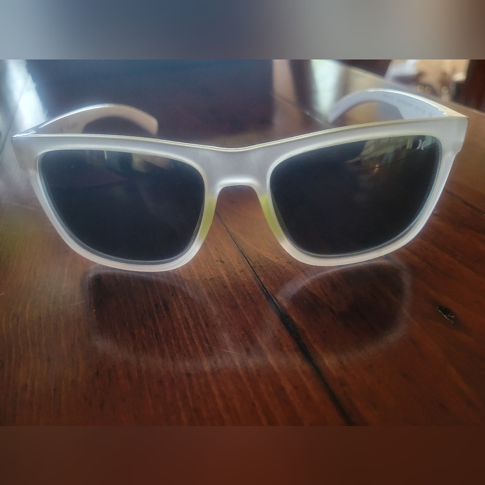 HURLEY Sunglasses